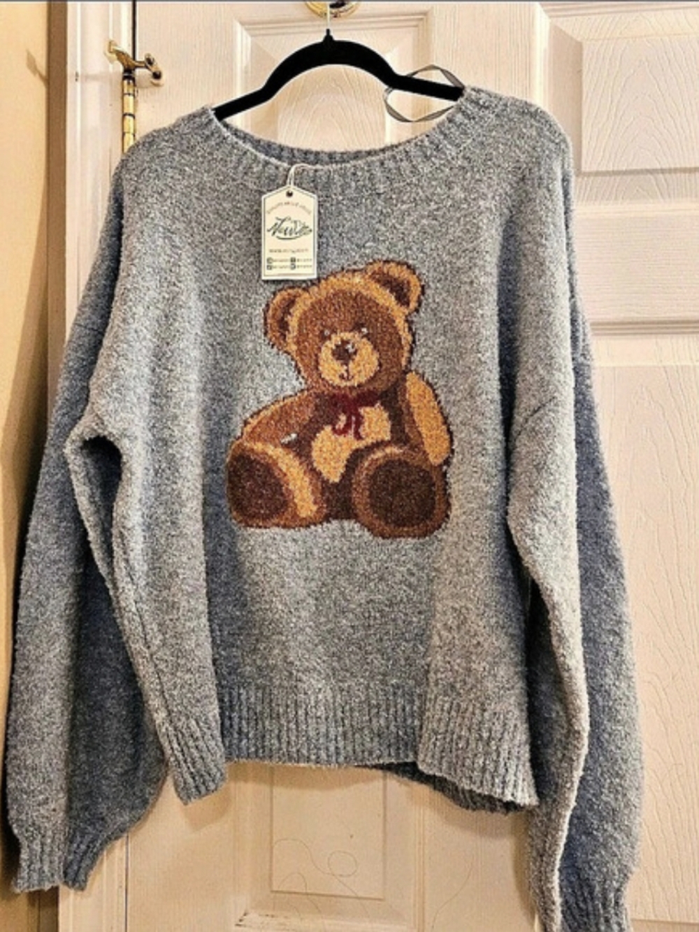Teddy Bear Crewneck Sweater NWT in Gray Size LARGE